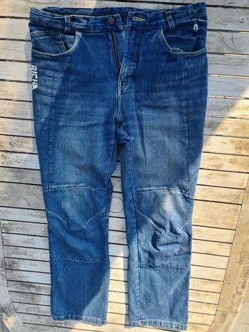 jeans moto Richa T 34 beschikbaar voor biedingen