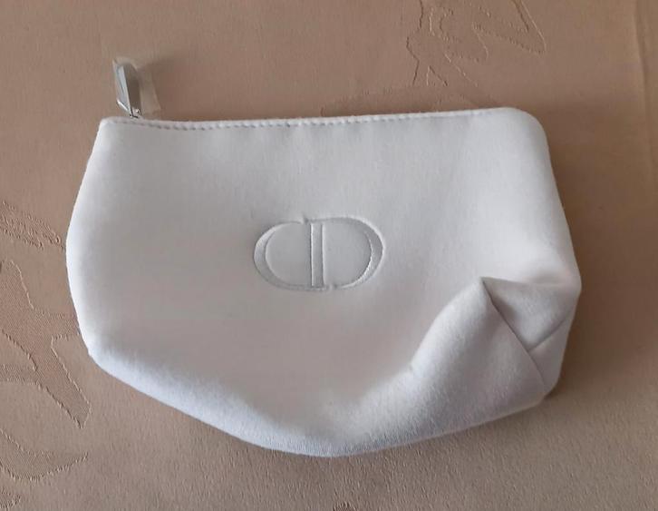 Nieuw toilettas merk Dior roze., Handtassen en Accessoires, Toilettassen, Zo goed als nieuw, Dame, Roze, Ophalen