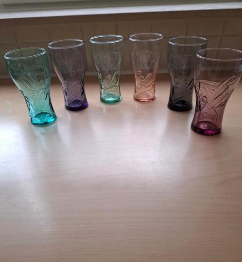 26 Gekleurde Coca Cola Glazen Limited Edition 2014 - Nieuw, Verzamelen, Glas en Drinkglazen, Nieuw, Frisdrankglas, Ophalen of Verzenden