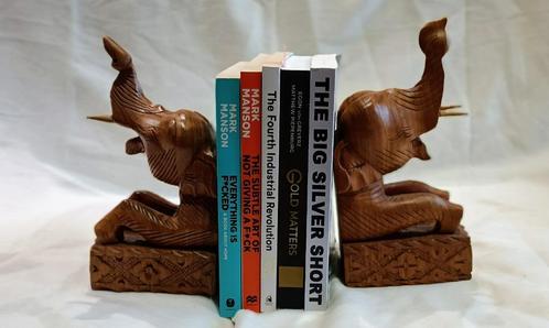 Deux serre-livres en bois sculptés à la main en prov d'Inde, Antiquités & Art, Art | Sculptures & Bois, Enlèvement ou Envoi