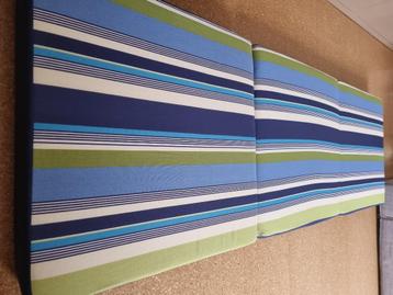 Opvouwbare matras beschikbaar voor biedingen
