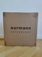 Deense design bijzettafel nachtkast - Normann Copenhagen, Rond, Nieuw, 60 cm of meer, 55 tot 75 cm