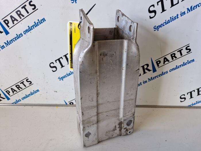 Chassisbalk voor van een Mercedes C-Klasse, Auto-onderdelen, Ophanging en Onderstel, Mercedes-Benz, Gebruikt, 3 maanden garantie