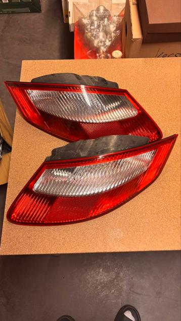Porsche 987 achterlichten beschikbaar voor biedingen