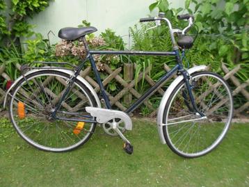 werkfiets met volle banden beschikbaar voor biedingen