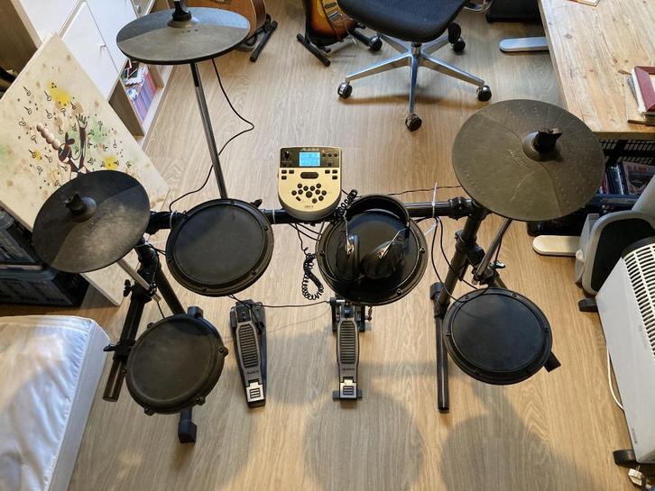 Alesis DM7X Elektronisch Drumstel, Muziek en Instrumenten, Drumstellen en Slagwerk, Gebruikt, Overige merken, Elektronisch, Ophalen