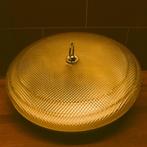 Plafondlamp UFO jaren 70, Ophalen