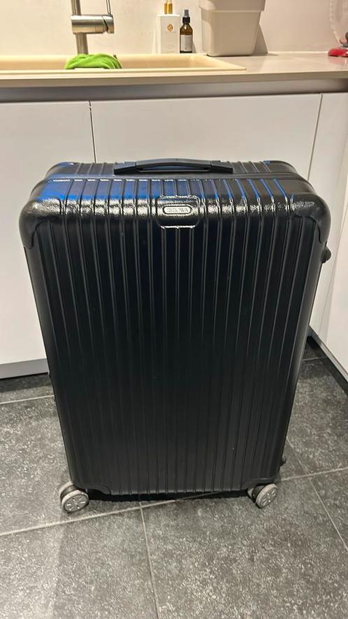 Rimowa Essentiels Check-in L reiskoffer, Bijoux, Sacs & Beauté, Sacs | Sacs de voyage & Petits Sacs de voyage, Utilisé, Noir, Moins de 40 cm