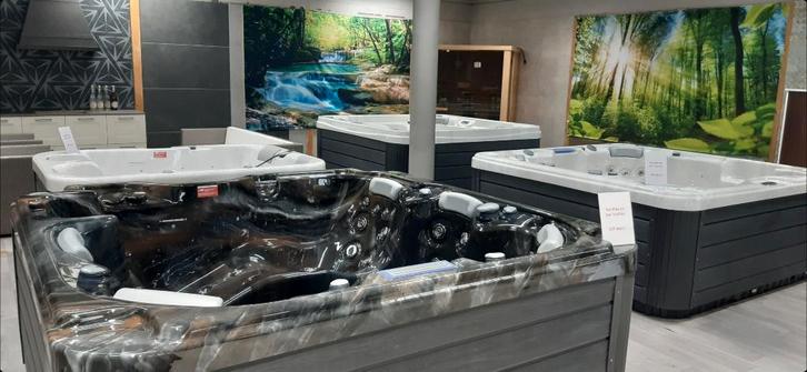 jacuzzi 100% Européen full avec services 6 places:0476885653, Jardin & Terrasse, Bains à remous et Spas, Neuf, Fixé, Couverture