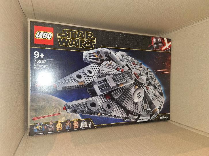 Lego Star wars millennium falcon 75257, Kinderen en Baby's, Speelgoed | Duplo en Lego, Nieuw, Lego, Complete set, Ophalen