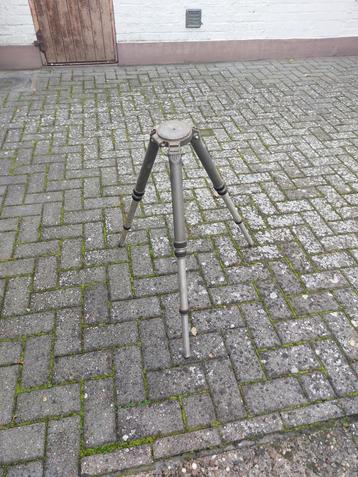 Vintage regelbare driepikkel beschikbaar voor biedingen