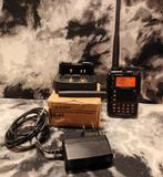 YAESU VX-8   VX8, Télécoms, Enlèvement ou Envoi, Comme neuf
