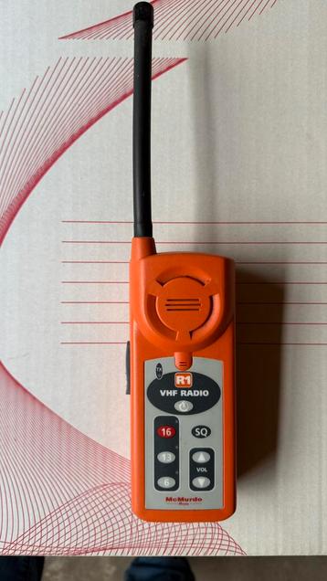 Nood vhf radio beschikbaar voor biedingen