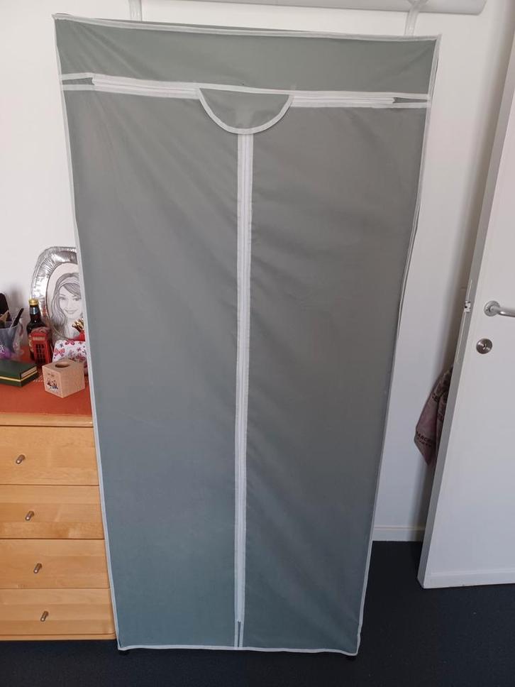 Draagbare kledingkast nieuw, Kleding | Dames, Overige Dameskleding, Nieuw, Ophalen