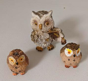 Uilenbeeldjes beschikbaar voor biedingen