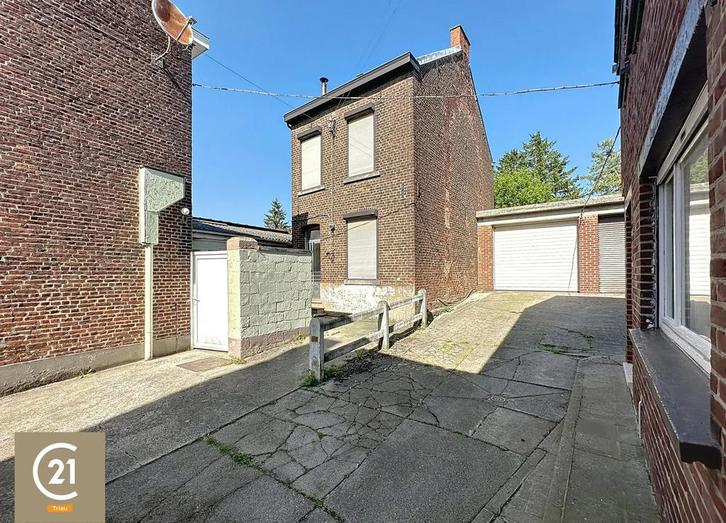 Maison à rénover avec jardin et atelier – Fontaine-l’Evêque, Immo, Huizen en Appartementen te koop