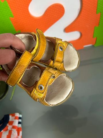 Baby schoentjes leer maat 20, Kinderen en Baby's, Ophalen, Zo goed als nieuw, Schoentjes