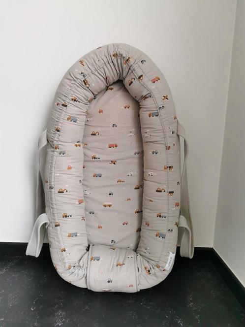 Liewood babynest Gro babylift vehicles/dove blue, Kinderen en Baby's, Kinderspulletjes, Zo goed als nieuw, Ophalen
