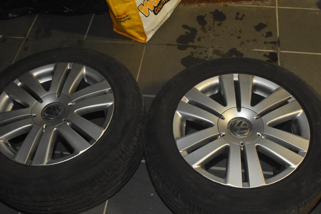 Jantes VW Passat d'origine avec pneus, Autos : Pièces & Accessoires, Pneus & Jantes, Pneu(s), Pneus été, 16 pouces, 215 mm, Véhicule de tourisme