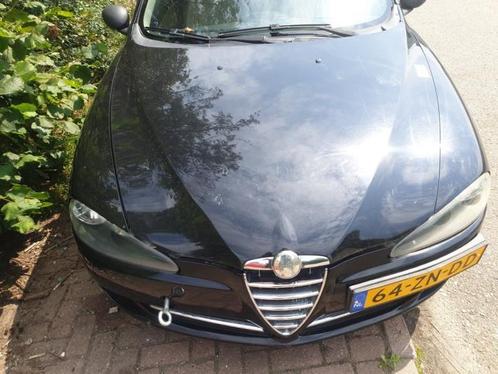 Motorkap van een Alfa Romeo 147 (876), Auto-onderdelen, Carrosserie, Motorkap, Alfa Romeo, Gebruikt, 3 maanden garantie, Ophalen of Verzenden
