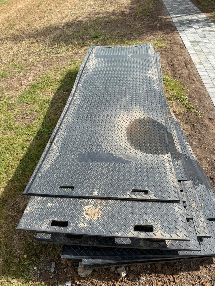Oprijplaat - grondmat met handvaten 26x, Doe-het-zelf en Bouw, Containers, Ophalen