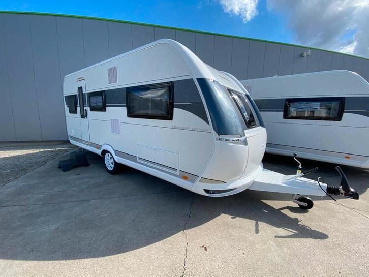 HOBBY EXCELLENT EDITION 495 UL, Caravans en Kamperen, Caravans, Bedrijf, tot en met 4, Hobby, 2 aparte bedden, Omvormbare zithoek