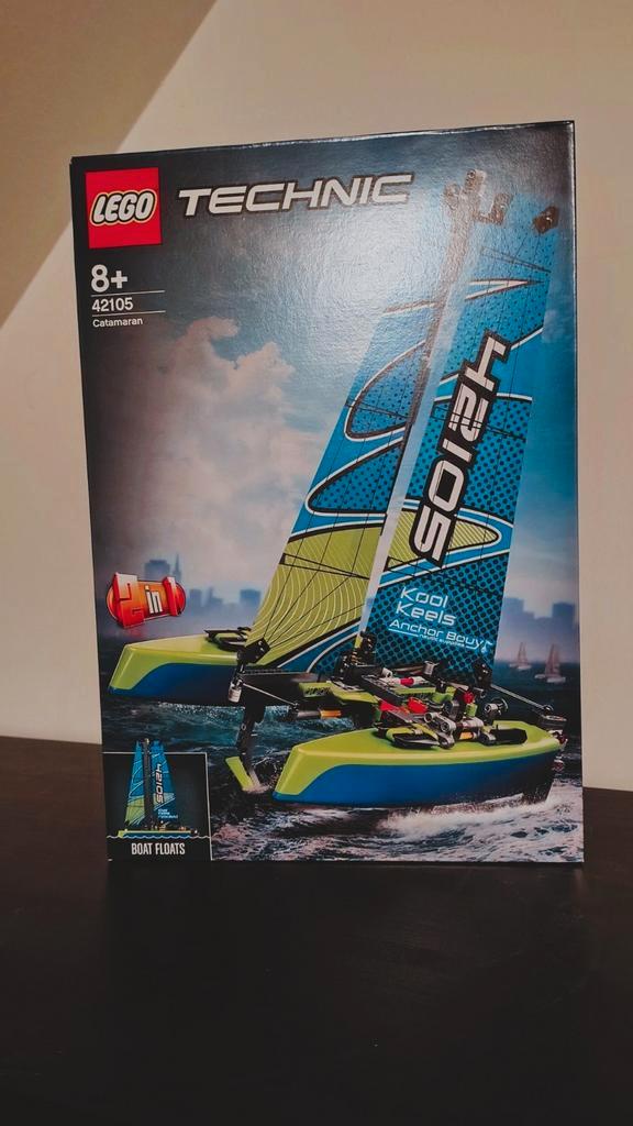 Lego Technic 42105 catamaran, Kinderen en Baby's, Speelgoed | Duplo en Lego, Nieuw, Lego, Ophalen of Verzenden