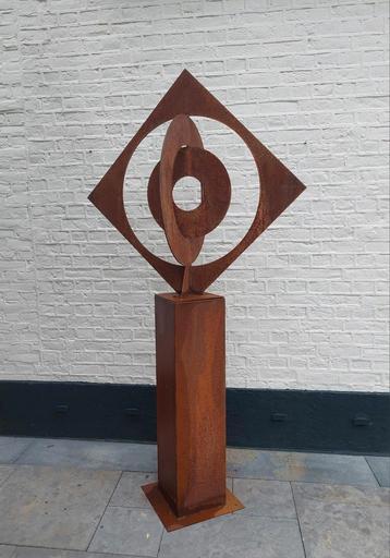 Abstract sculptuur tuinbeeld uit Cortenstaal hoogte 198cm beschikbaar voor biedingen