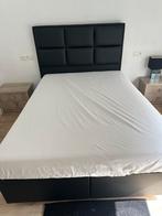 Zwart bed, Huis en Inrichting, Slaapkamer | Boxsprings, Ophalen, Zo goed als nieuw, Zwart