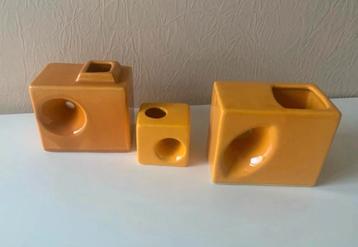 3 Zeldzame prachtige keramische decoratieve 70s items beschikbaar voor biedingen