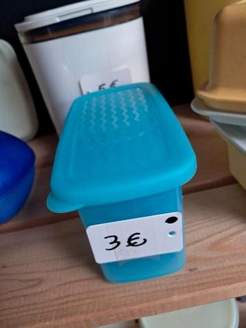 tupperware goederen voor een mooie prijs bij Out&Nief  beschikbaar voor biedingen