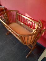 Berceau de bébé vintage bois massif, Enfants & Bébés, Enlèvement, Utilisé, Berceau