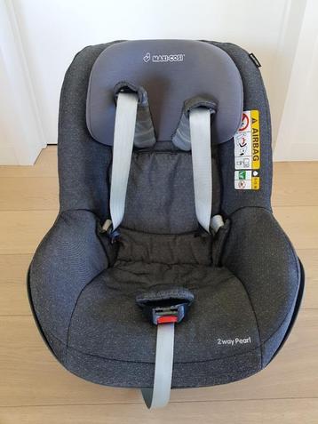 Maxi Cosi autostoel 2way Pearl + gratis hoes  beschikbaar voor biedingen