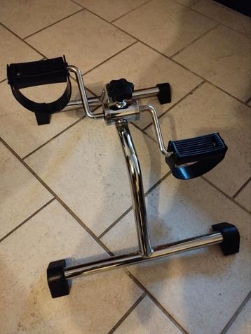 Mobiliteitstrainer....pedalo...als nieuw...0478028005 beschikbaar voor biedingen