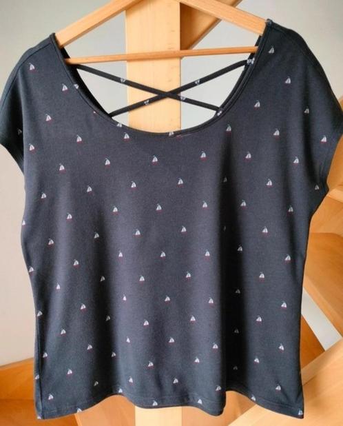 Zeer mooie T-shirt EDC Esprit Medium. Duur merk! Donker blau, Kleding | Dames, T-shirts, Zo goed als nieuw, Maat 38/40 (M), Blauw