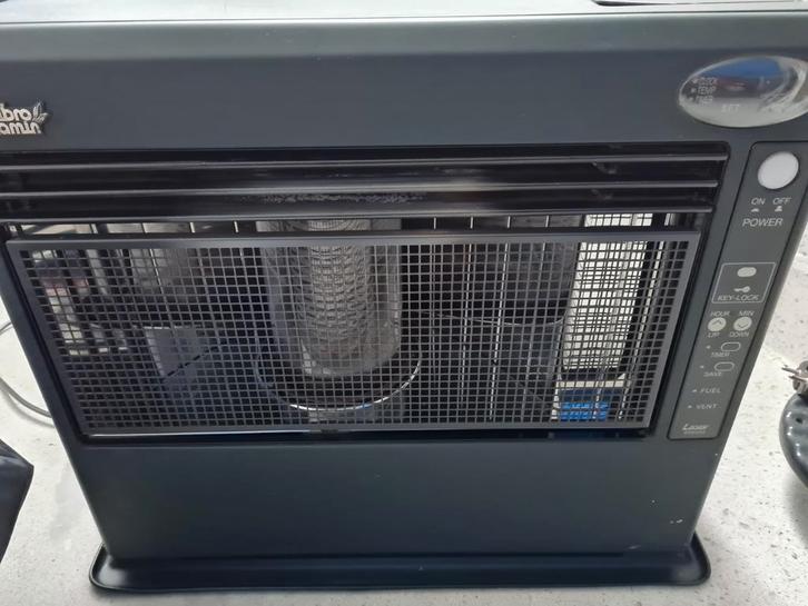 Zibro kamin Laserkachel  6,1 KW, Doe-het-zelf en Bouw, Verwarming en Radiatoren, Zo goed als nieuw, Thermostaat, Ophalen