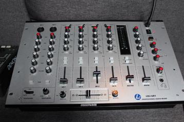 ldj 601, Musique & Instruments, Enlèvement, Comme neuf, 5 à 10 canaux, Entrée micro
