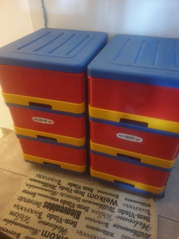 Te koop 2 rangeer/ sorteer boxen !!  beschikbaar voor biedingen