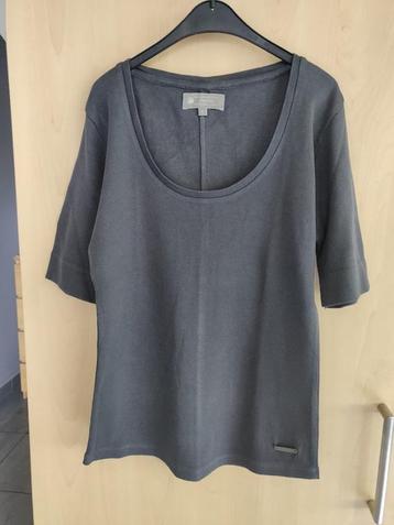 Pull Essentials (JBC).  maat SMALL of 38. NIEUW. beschikbaar voor biedingen