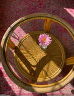 Mooie ronde rotan samontafel met glazen blad., Ophalen, Gebruikt, Rond, Rotan