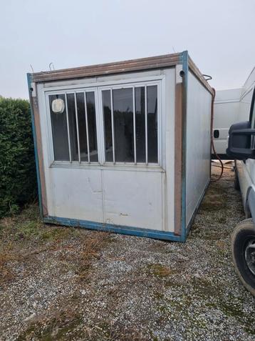 Bureau containers  beschikbaar voor biedingen