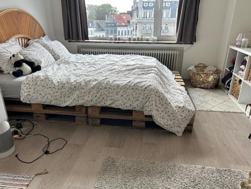 Europaletten bed, Doe-het-zelf en Bouw, Hout en Planken, Zo goed als nieuw, Pallet, Ophalen