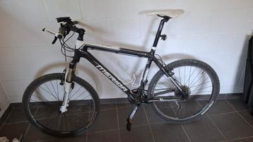Vélo de montagne entièrement en carbone Merida, Enlèvement, Comme neuf