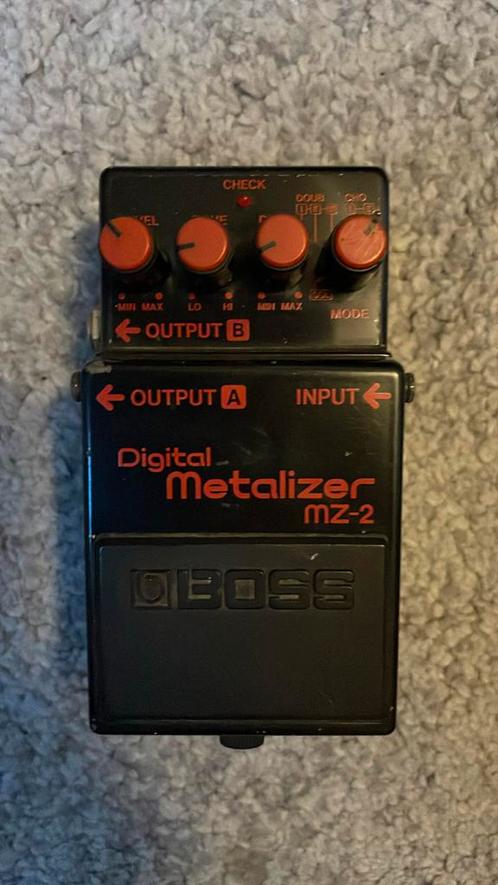 Boss Digital Metallizer MZ-2, Muziek en Instrumenten, Effecten, Gebruikt, Chorus, Distortion, Overdrive of Fuzz, Ophalen of Verzenden
