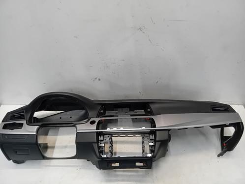 DASHBOARD BMW 5 serie Touring (F11) (01-2009/02-2017), Auto-onderdelen, Dashboard en Schakelaars, BMW, Gebruikt