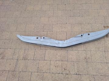 2Pk bumper beschikbaar voor biedingen