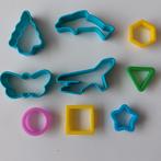 Toutes sortes de formes pour jouer avec Play Doh., Enlèvement