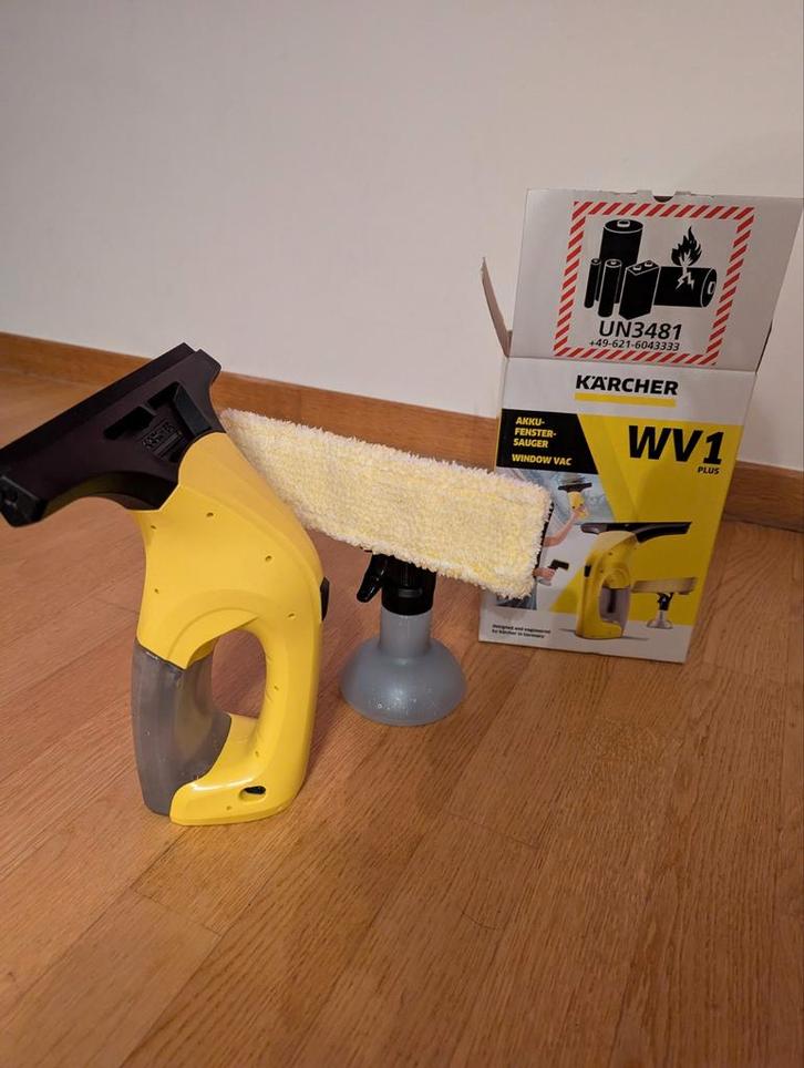 Kärcher WV1 Plus ruitenreiniger, Huis en Inrichting, Schoonmaakartikelen, Raamwisser of Trekker, Ophalen