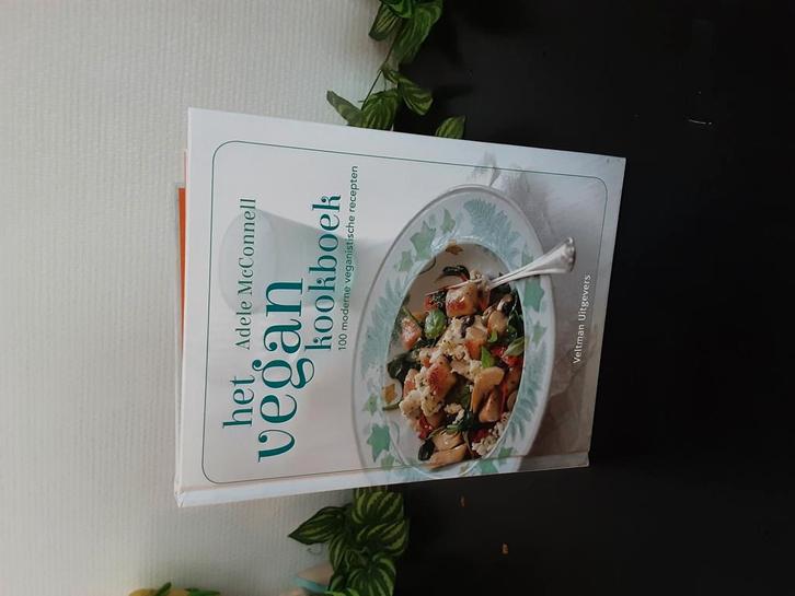 Adele McConnell - Het vegan kookboek, Boeken, Kookboeken, Zo goed als nieuw, Ophalen of Verzenden