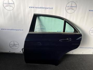 Portier 4Deurs links-achter van een Mercedes E-Klasse (890) beschikbaar voor biedingen